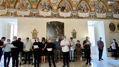 Giuramento Dei Nuovi Parroci Della Diocesi Di Matera Irsina Logos Matera