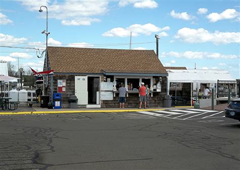 This historical guide explains the origins of the town of Clinton CT 6