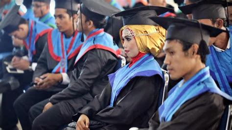 FOTO Wisuda Sarjana Dan Pascasarjana Ke 59 Unismuh Makassar Tribun