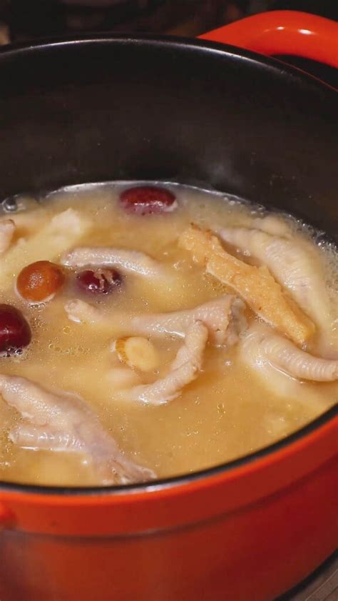 How To Make Chicken Feet Soup - Kitchen (Mis)Adventures