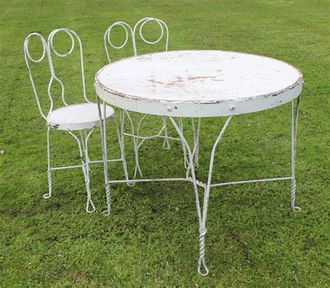 Vintage Wrought Iron Signing Table And Chairs A Day To Remember Event