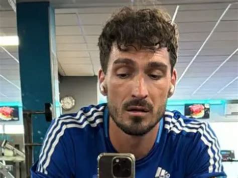 Telenovela S A Ncheiat Mats Hummels Semneaz