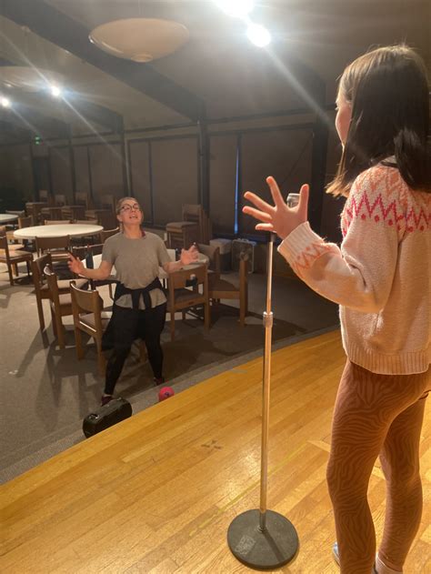 Spotlight on Confidence: The Science Behind Stage Presence