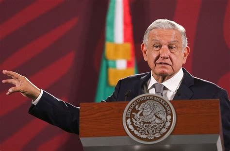 AMLO pide a cerveceras y refresqueras disminuir producción ante sequía