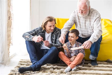 Página Imágenes de Familia Latina Abuelos Descarga gratuita en Freepik