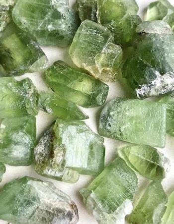 Peridot meaning and properties – Artofit