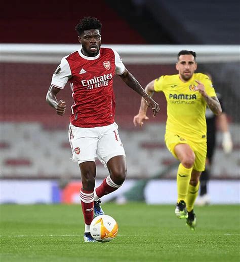 Thomas Partey In Action Arsenal Vs Villarreal Cf Uefa