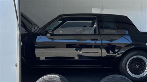 Kendrick Lamar Flashes His New Buick Grand National Regal Gnx