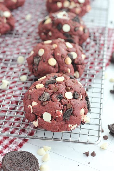 Red Velvet Oreo Cookies - Baking with Blondie