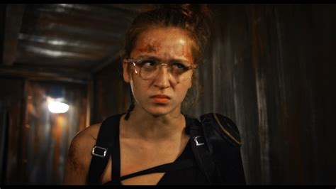 molly blu ray review page    moviemans guide   movies