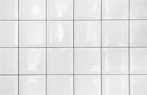 What Are the Grout Colors for White Tiles [5 Options Explored] - Homenish