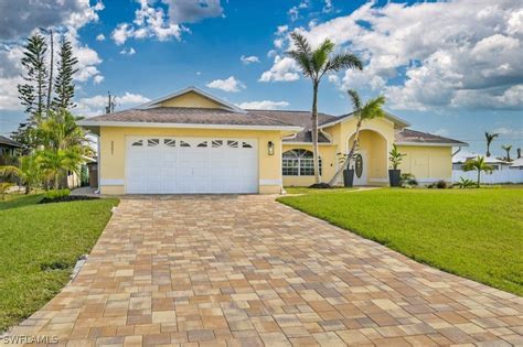 5221 SW 20th Ave Cape Coral FL 33914 Realtor