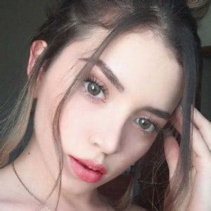 5 Hot Sexy Alondra Guevara Lizarraga Bikini Pics