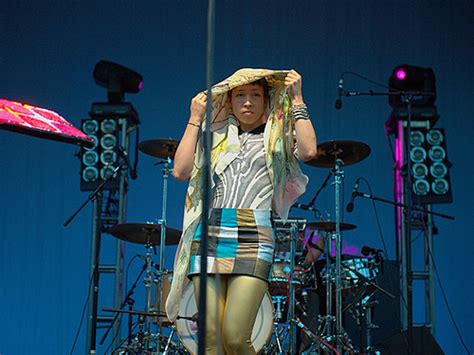 LATTO GETS NAKED ON CAMERA FOR FIRST TIME IM SHOWING IT OFF WHILE I