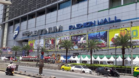 Shopping Mall Platinum Fashion Mall In Bangkok Shopping In Bangkok