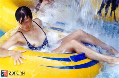 Remarkable Beach Nipslip By Voyeur TROC ZB Porn