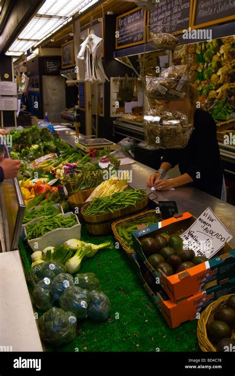 Stora Saluhallen Stockfotos Und Bilder Kaufen Alamy