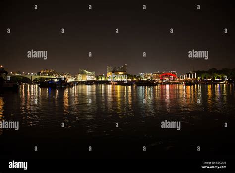 The night skyline of Chattanooga, Tennessee, during the annual River ...