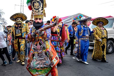 Iztacalco Preserva Sus Alegres Carnavales Centenarios