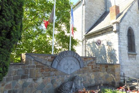 Oorlogsmonument Haut le Wastia Haut le Wastia Anhée TracesOfWar nl