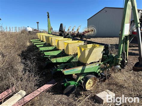 John Deere 7300 Maxemerge 2 8r30 Planter Bigiron Auctions