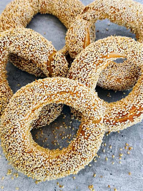 Koulouri Thessalonikis - The Greek Sesame Bagel - Bread