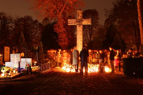 Ale nastrojowo Tak cmentarz przy ul Bujwida zwany wrocławskimi Pową