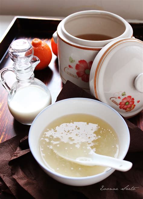 sweet from the heart: Sweetened Swallow's Nest Soup w/ Milk