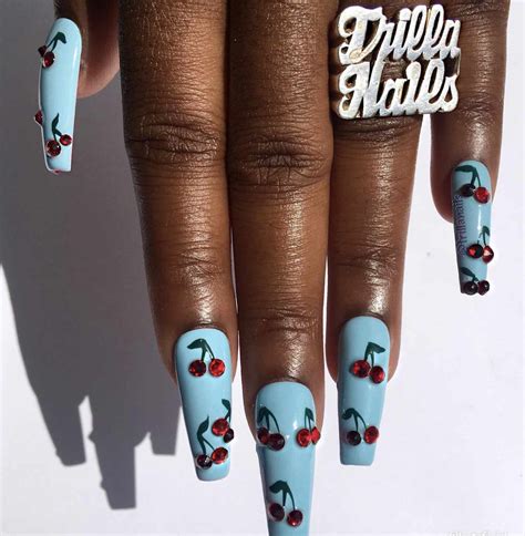 21 Baby Blue Nail Ideas That Elevate the Classic Color