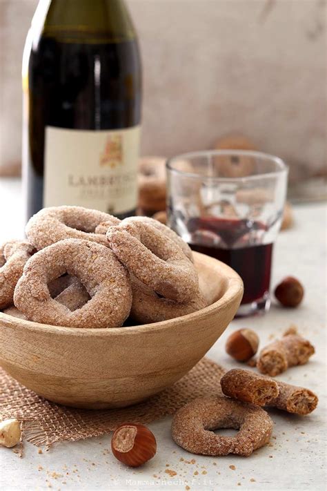 Ciambelline Al Vino Rosso Con Nocciole E Mandorle Mammachechef