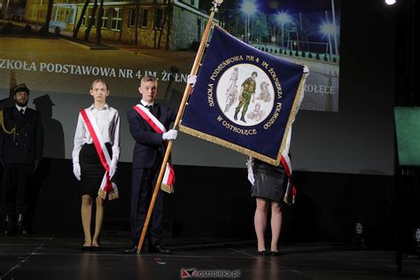 Uroczystość nadania imienia i przekazania sztandaru Szkole Podstawowej