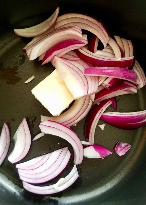 Braised Red Cabbage and Carrots - Ugly Vegan Kitchen