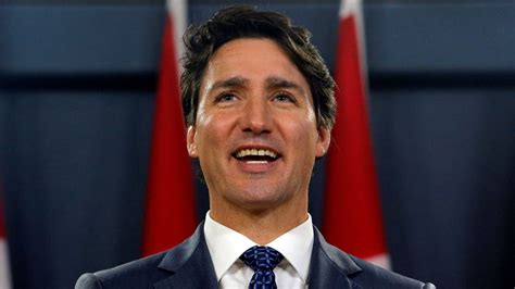 Trudeau Promises Gender Balanced Cabinet Shoots Down Coalition