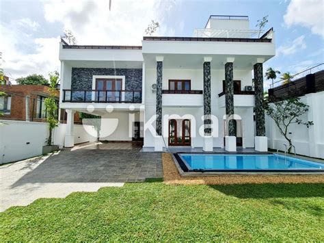 5BR Modern House For Sale In Thalawathugoda Ikman