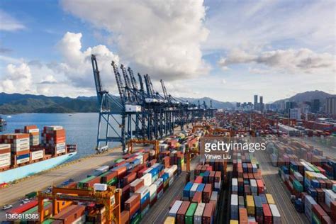 2,239 Shenzhen Port Stock Photos, High-Res Pictures, and Images - Getty ...