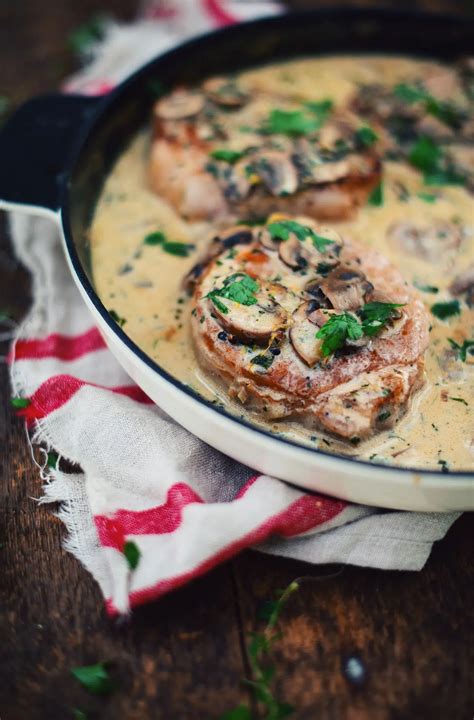 C Telettes De Porc Avec Sauce Cr Meuse Aux Champignons Le Coup De Gr Ce