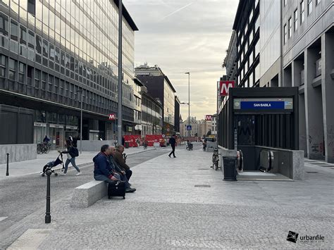 Milano San Babila M Riqualificazione Corso Europa I Primi Alberi