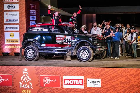 2019 Dakar Start Podium Yazeed Al Rajhi Ksa Timo Gottschalk Deu