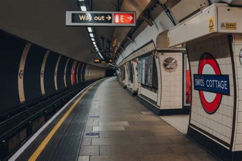 All Aboard A Grand Tour Of Londons Abandoned Tube Stations — London X