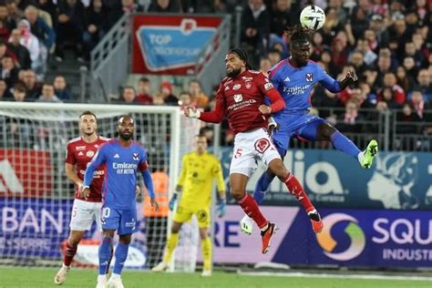 Nhận định soi kèo Lyonnais với Stade de Reims 3h00 ngày 31 3 Soán