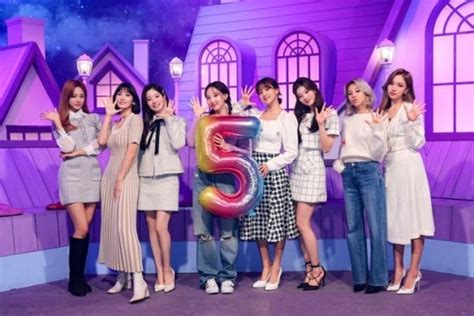 Twice、デビュー5周年記念スペシャルライブを盛況裏に開催「これからも一緒にいようね」 Kstyle