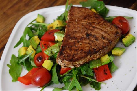 Teriyaki Thunfischsteaks Auf Salat Bacon Zum Steak