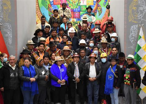 Abi El Pacto De Unidad Brinda Una Conferencia De Prensa En El Hall De