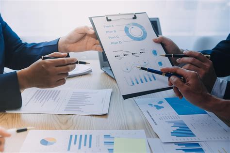 Financial forums discuss the comenity vs major bank debate 8