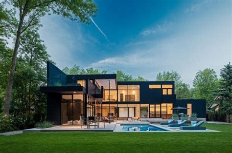 18 Modern Glass House Exterior Designs