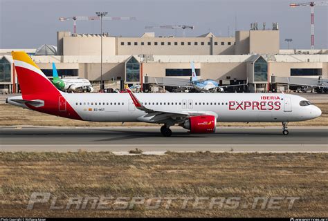 EC NST Iberia Express Airbus A321 251NX Photo By Wolfgang Kaiser ID