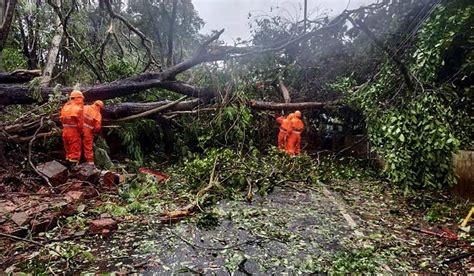 Cyclone Tauktae Pm Modi Dials Cms Of Gujarat Goa Maharashtra The Week