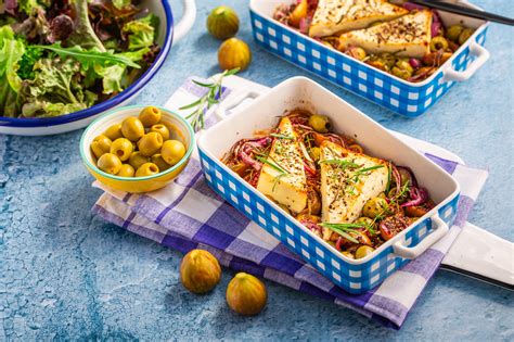 Gebackener Feta Mit Oliven Schmeckt Wie Ein Kulinarischer Urlaub