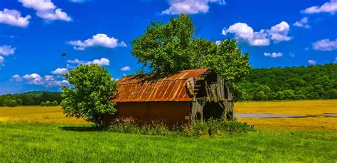 [OC] Abandoned Barn. Story, Indiana. : r/AbandonedPorn