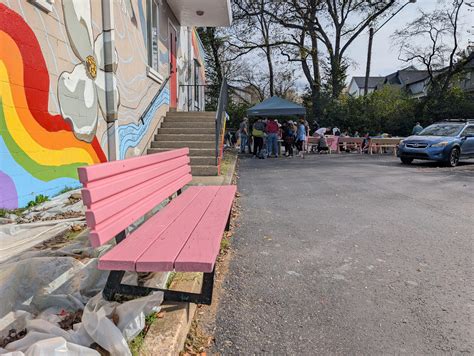 Nashville residents build benches to replace ones city removed